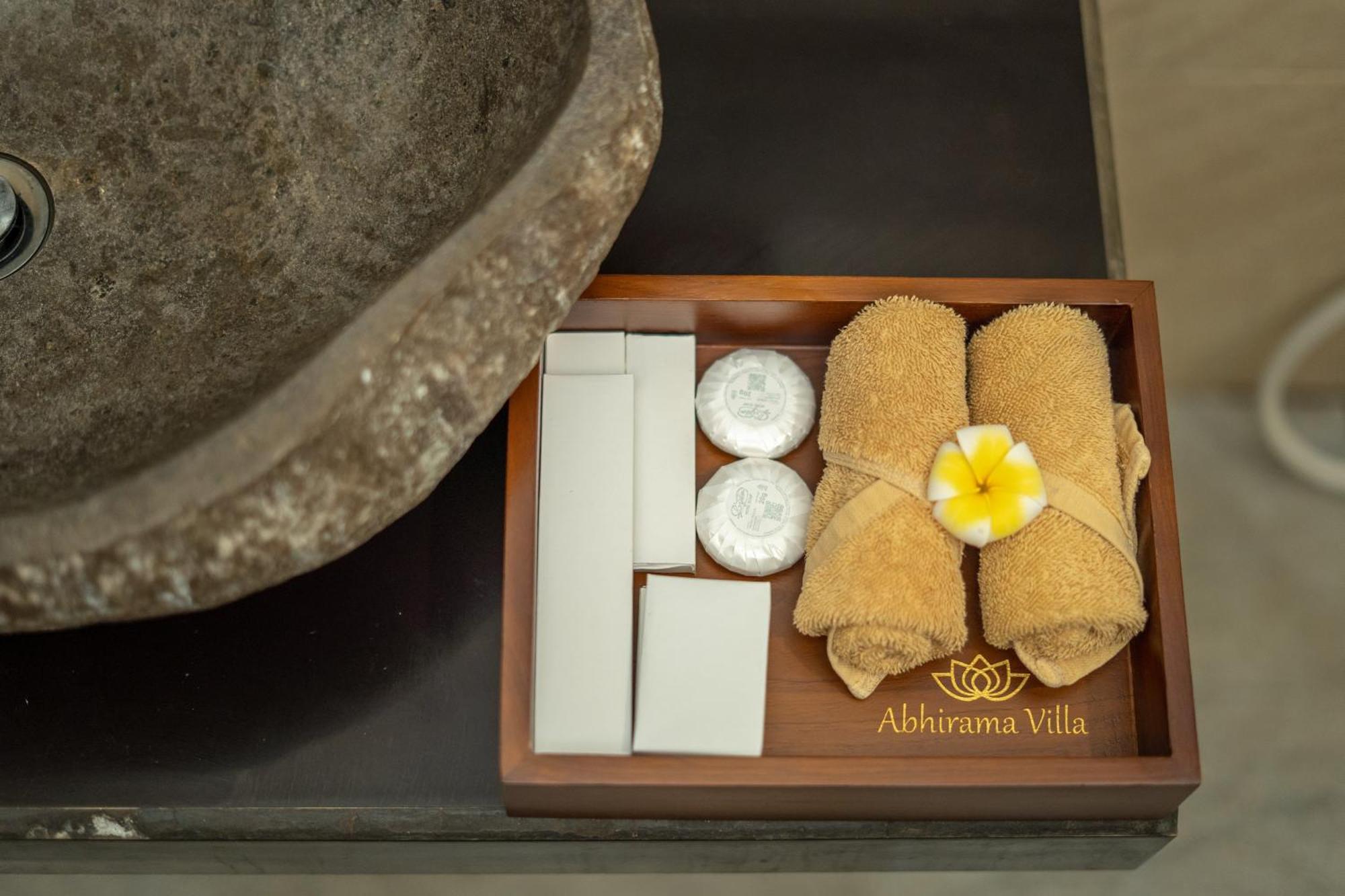 Abhirama Villas And Spa Ubud  Exterior photo